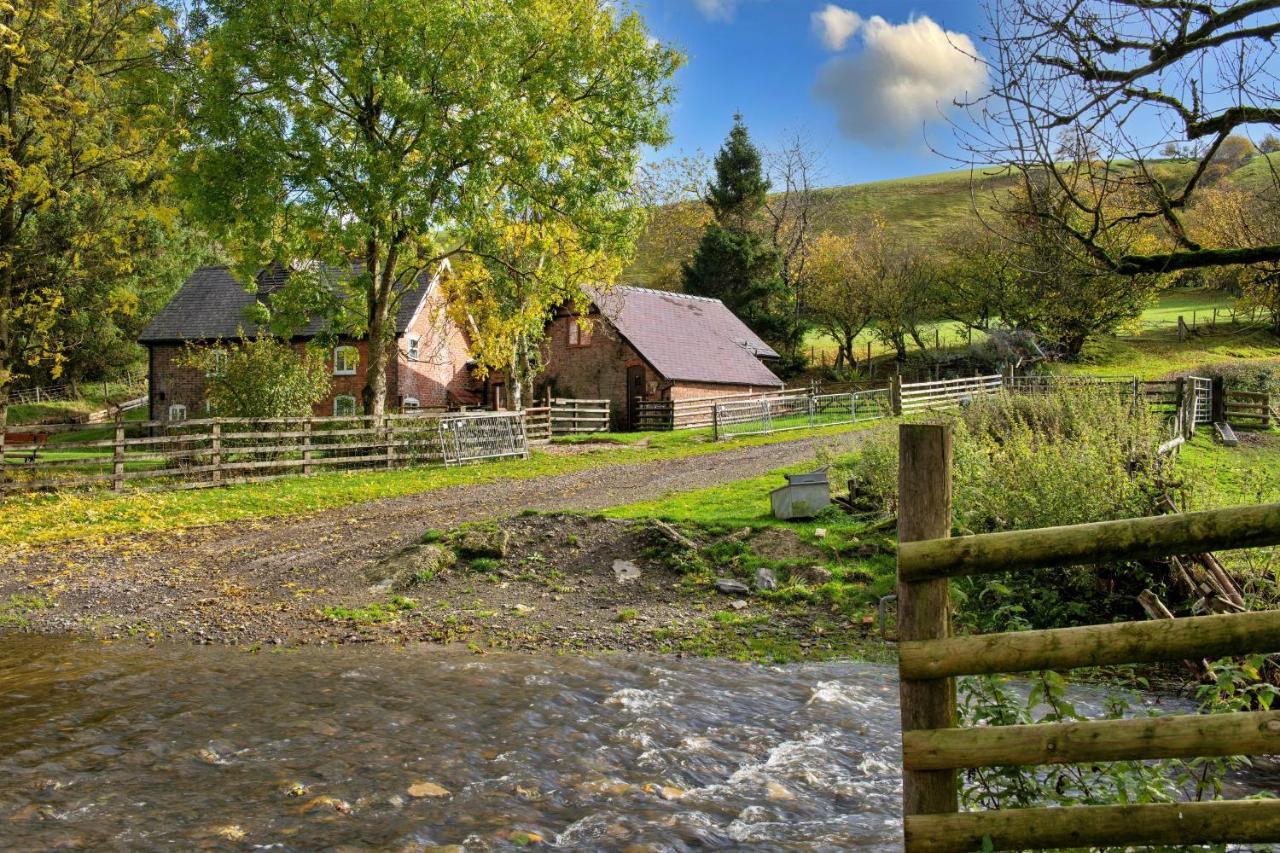 Finest Retreats - Great Cantal Granary Llandrindod Wells Exterior photo